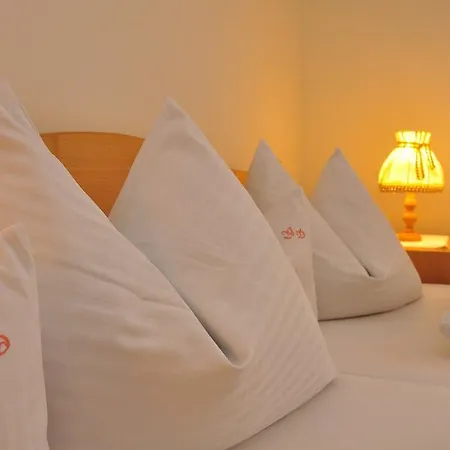 Gaestehaus Bernhard 3*