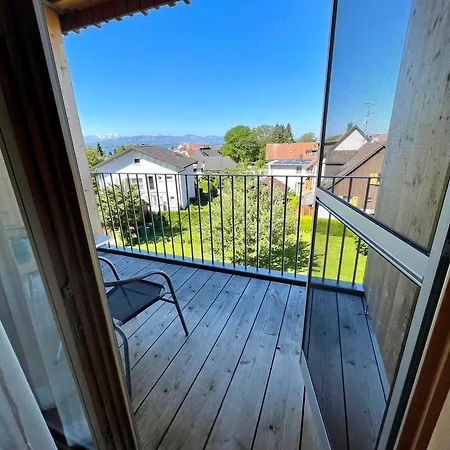 Gaestehaus Bernhard לינה וארוחת בוקר לוכאו ביי ברגנץ