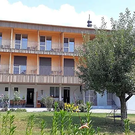 Gaestehaus Bernhard 3*