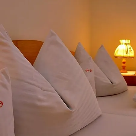 Gaestehaus Bernhard Alojamento de Acomodação e Pequeno-almoço